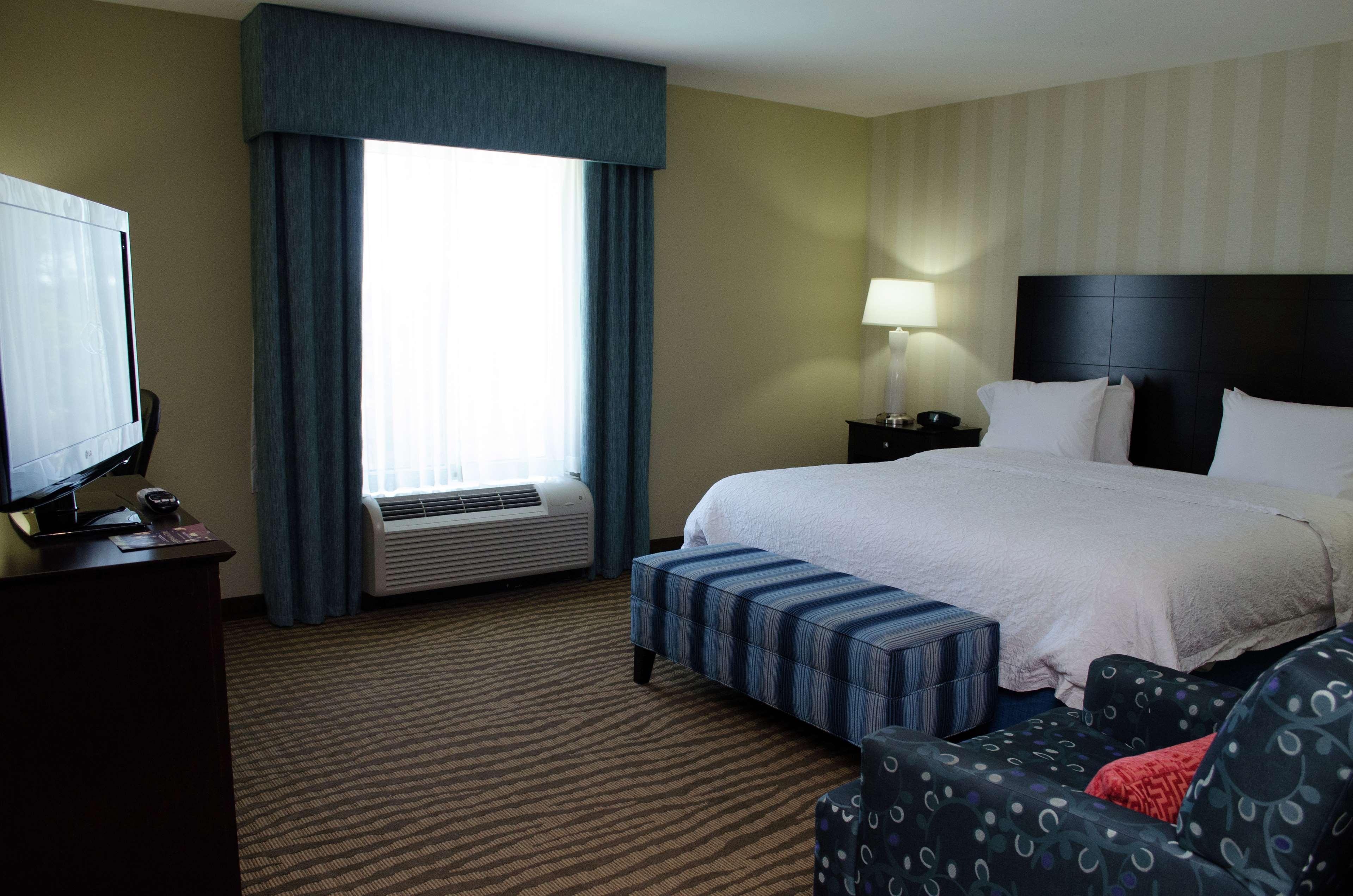 Hampton Inn Thomson Eksteriør billede